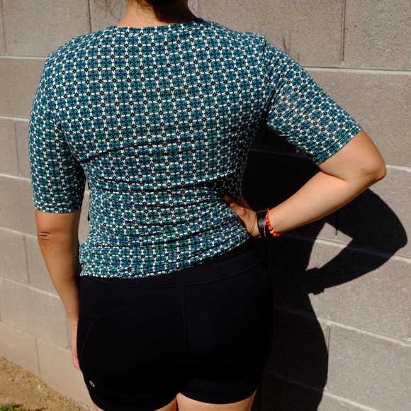 Raglan Top - Picture 2 of 2